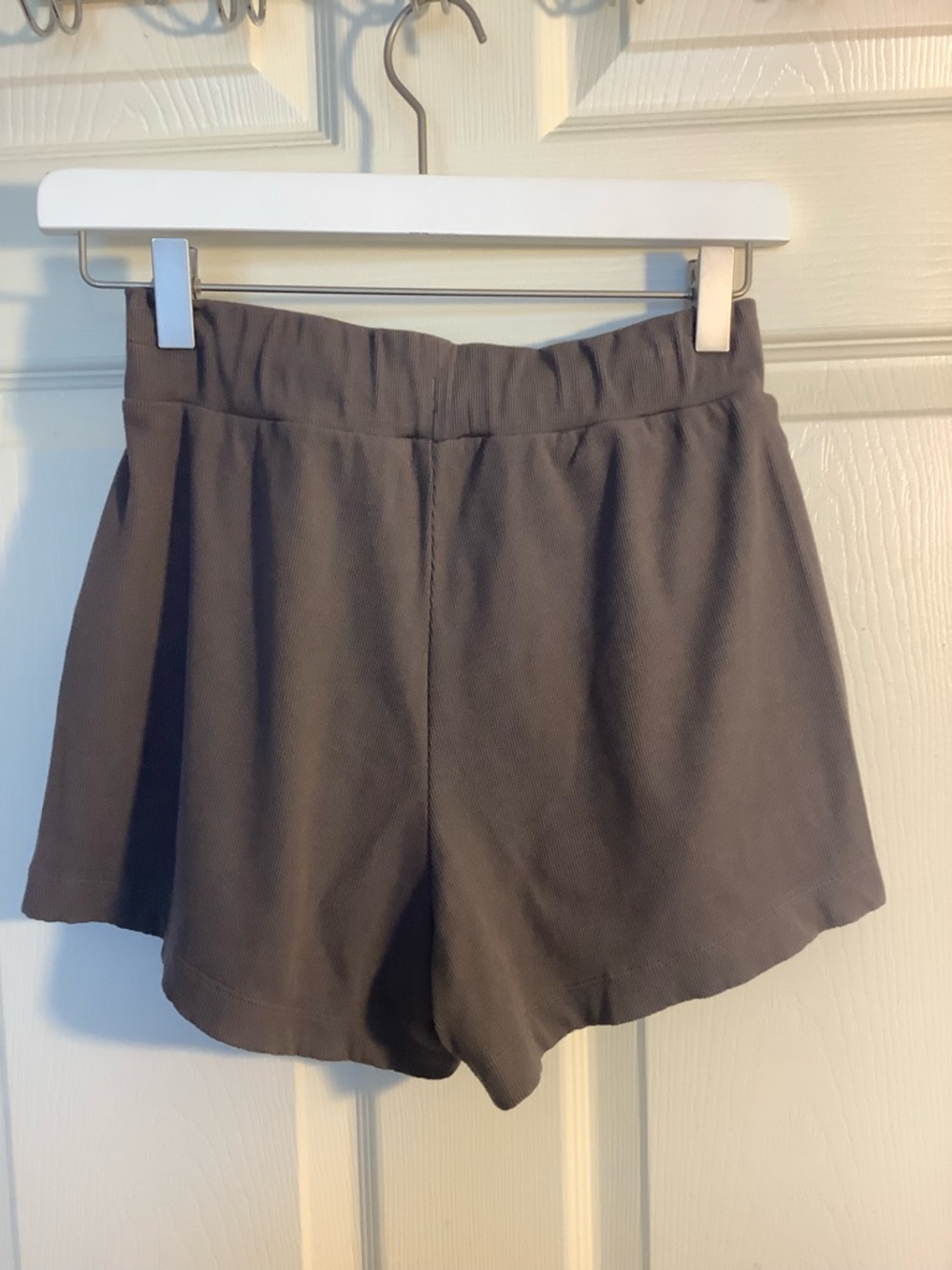 Vuori Pull-on Shorts Size XS - Picture 2 of 4